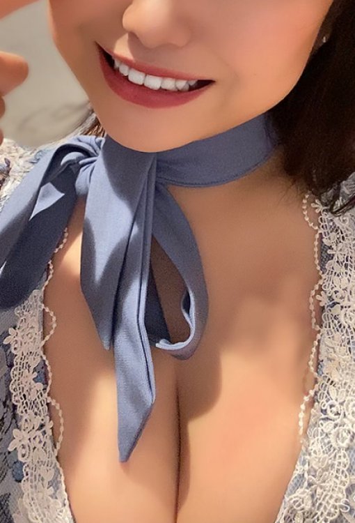 華坂せな
